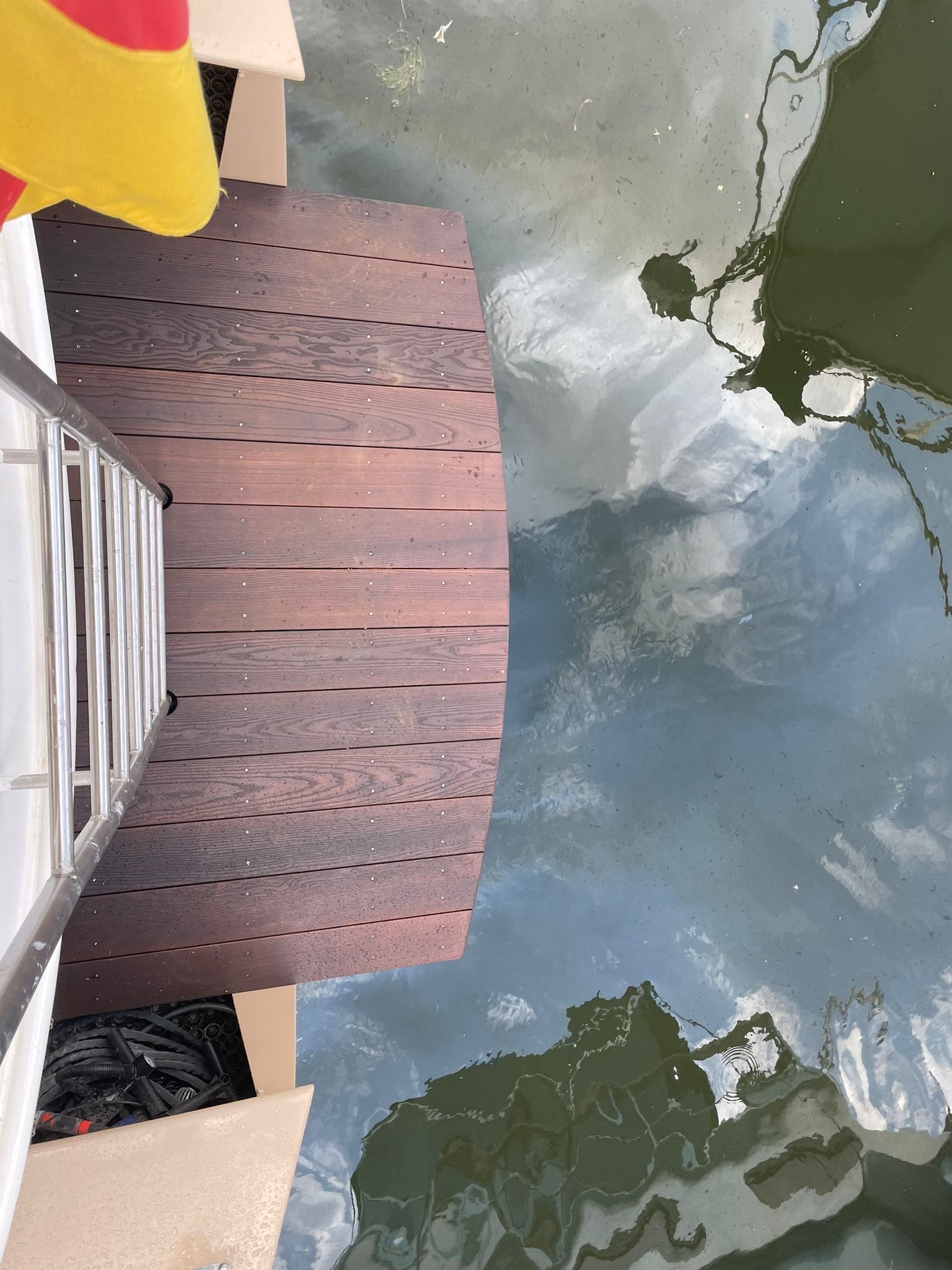 Vergrößerung und Umbau einer Badeplattform – nachher