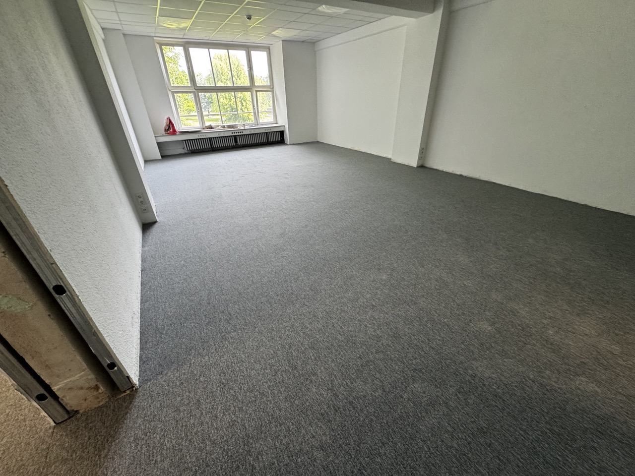 Sanierung eines Bürotrakts in Mühlheim an der Ruhr – vorher